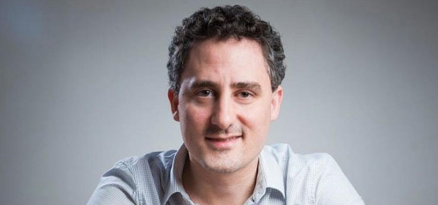 <a href='https://www.franciscosantolo.com' style="text-decoration: none; color: inherit;" target="_blank" rel="noopener">Francisco <a href='https://www.franciscosantolo.com' style="text-decoration: none; color: inherit;" target="_blank" rel="noopener">Santolo</a></a>: "You have to transmit the passion for learning"